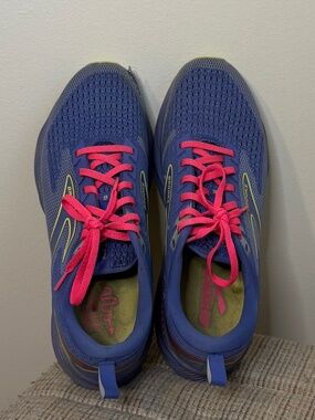 Brooks Levitate 6 Running Shoes